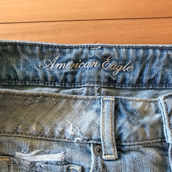 American Eagle Distressed Jean Shorts - Picture 3 of 4